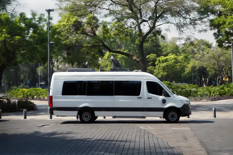 Flota Mobilux Mercedes Benz Sprinter renta en CDMX