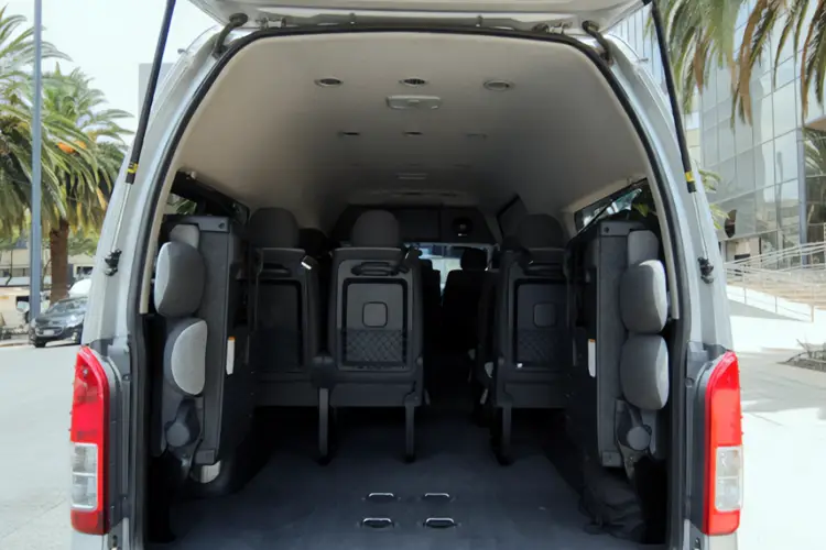 Flota Mobilux Toyota Hiace renta en CDMX