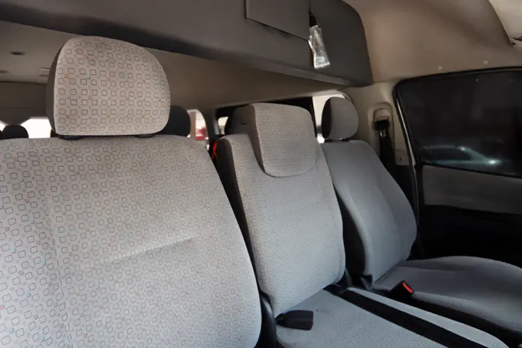 Flota Mobilux Toyota Hiace renta CON CHOFER en CDMX