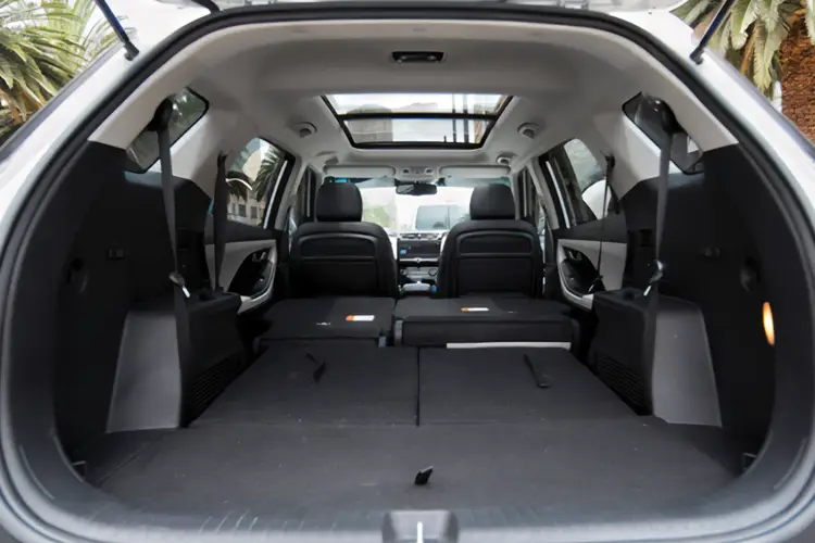 Flota Mobilux Hyundai Creta Renta con chofer en CDMX